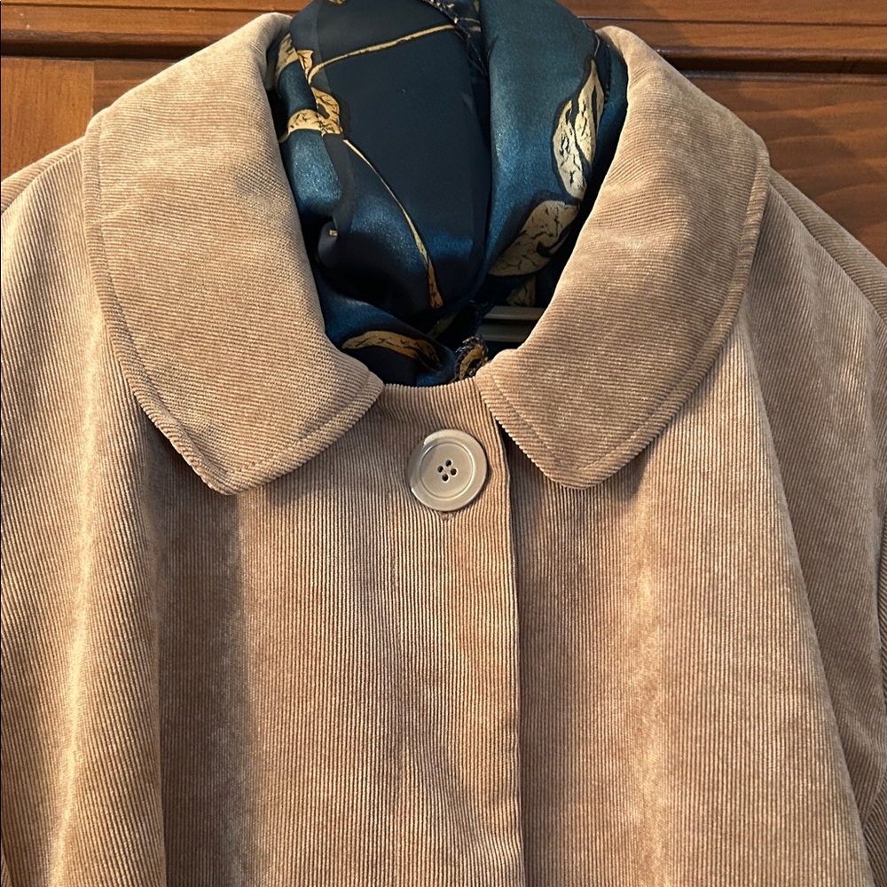 J.W. TRECI AUTUMN JACKET - Picture 3 of 7